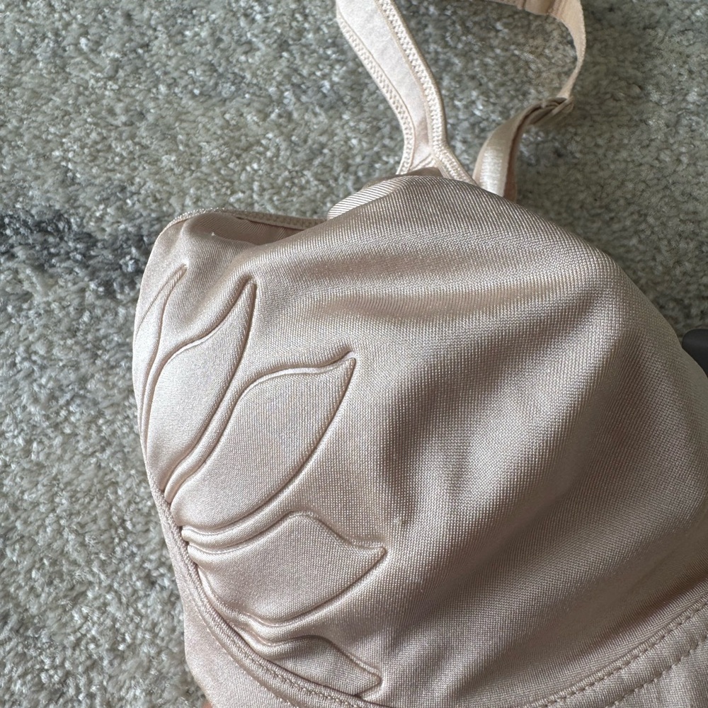 Bali bra NWT bundle - Picture 3 of 13